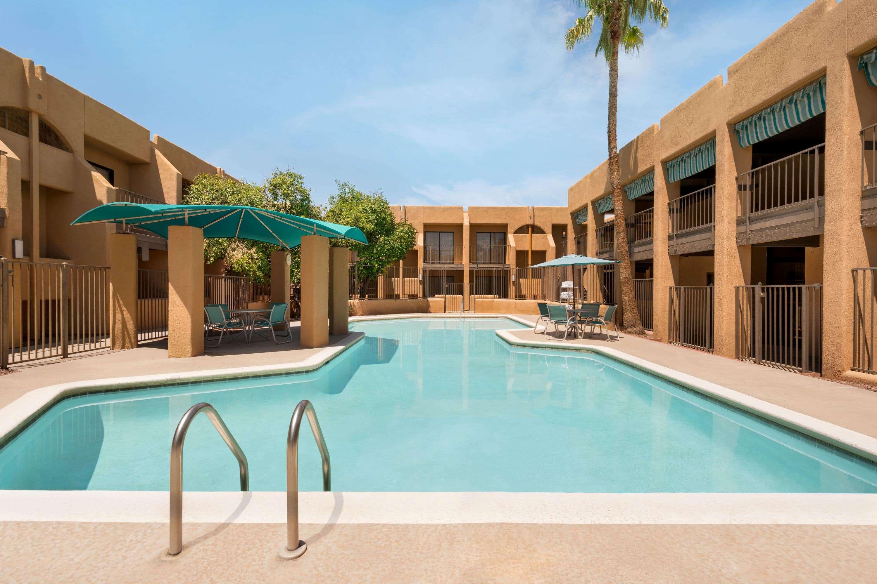 Ramada By Wyndham Tucson Airport Hotel Luaran gambar